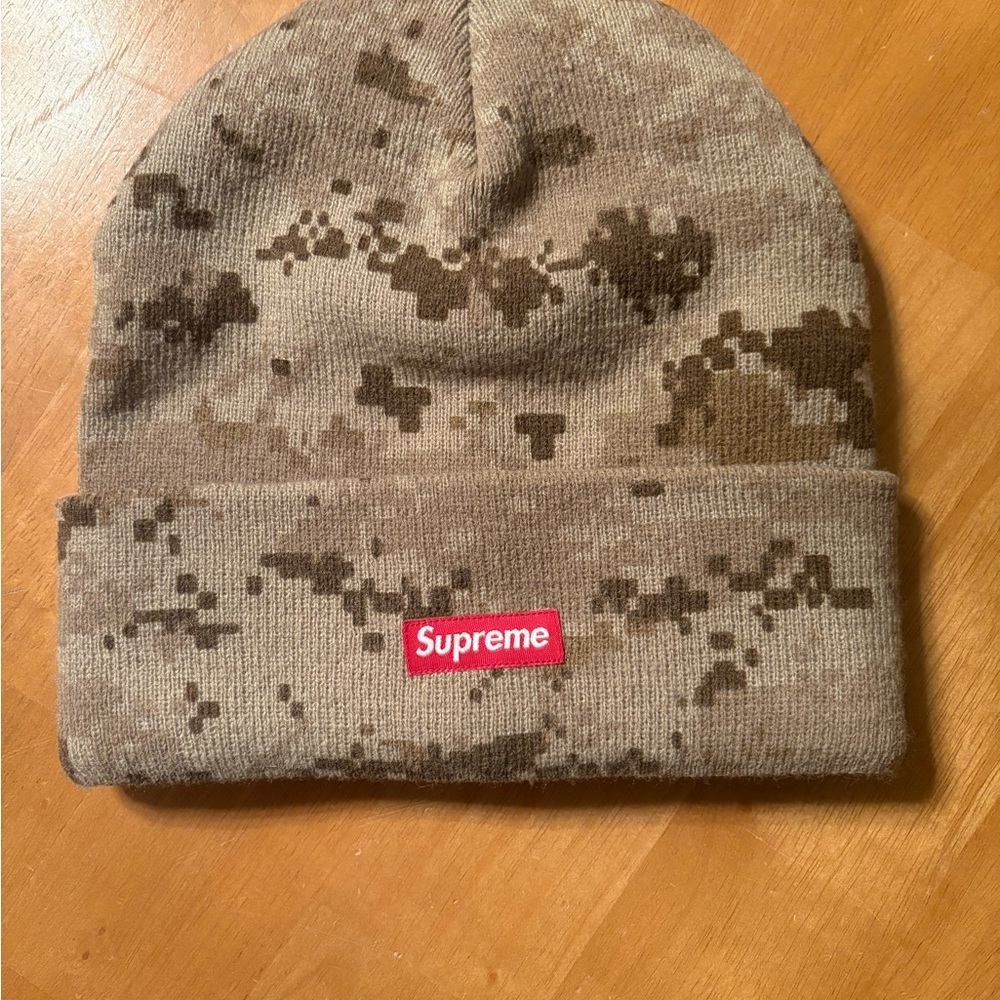 Rare NWT Supreme Digital Camo Knit Beanie Hat